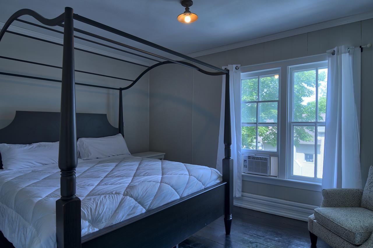 Bed and Breakfast Charlevoix House Exterior foto