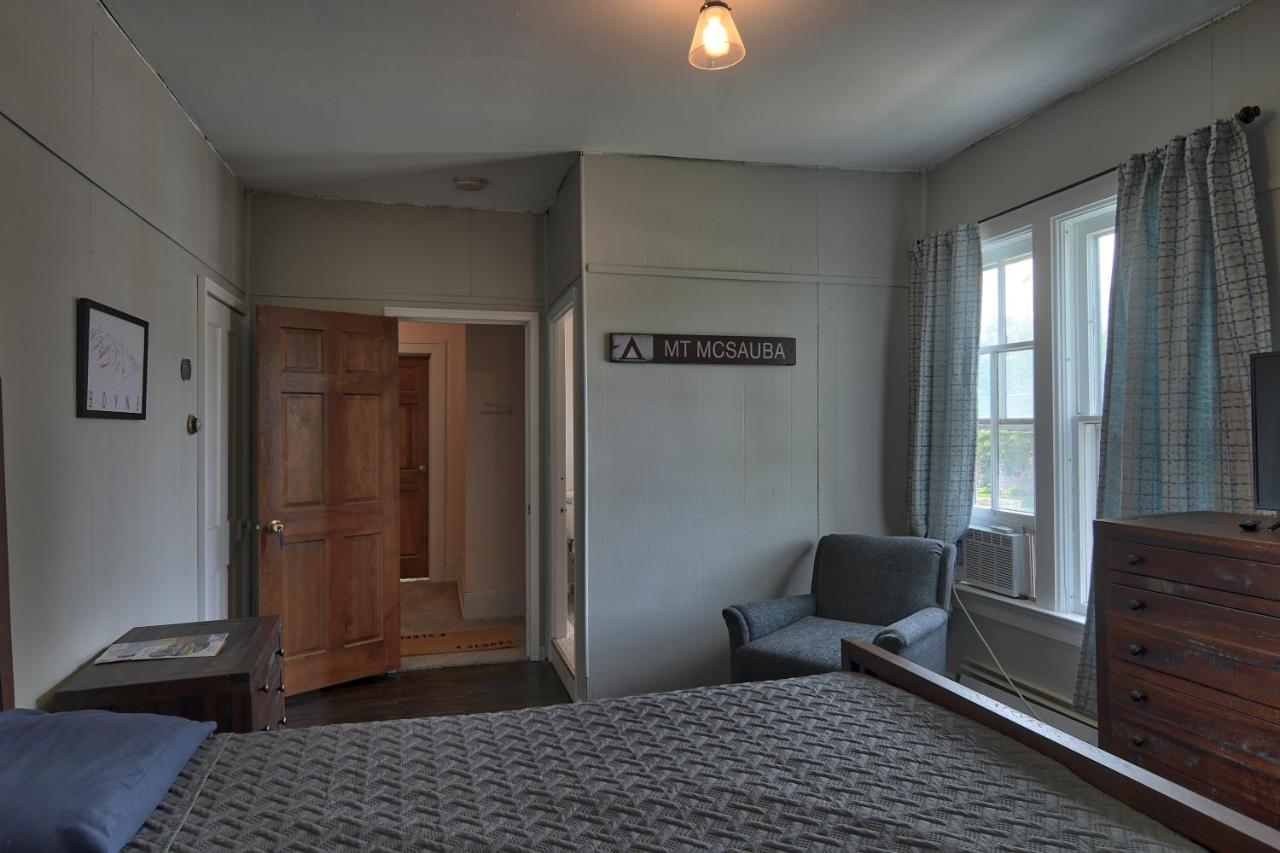 Bed and Breakfast Charlevoix House Exterior foto